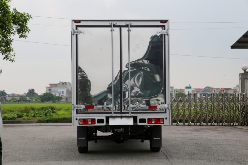 SRM T50 Thùng Kín